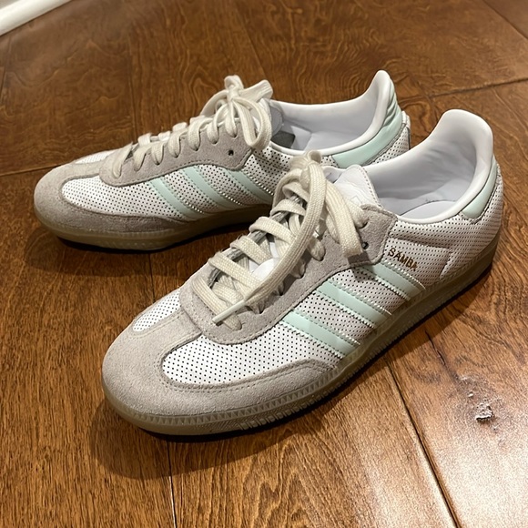 adidas Shoes - Classic adidas samba sneakers